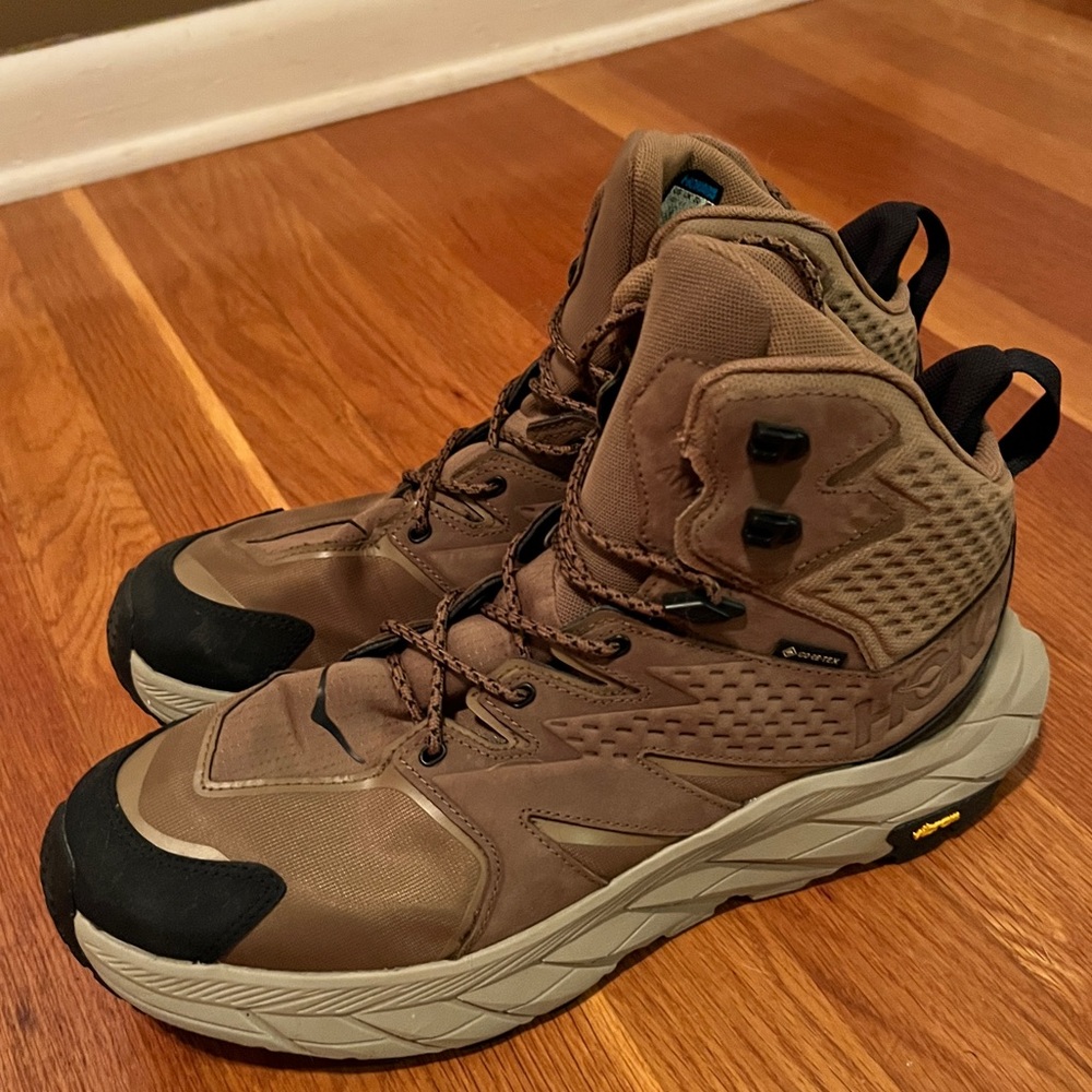 Hoka Anacapa Mid GTX